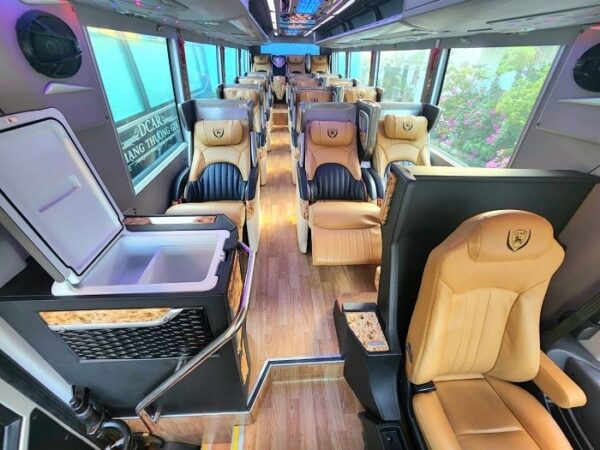 Thue-xe-limousine-16-cho-2