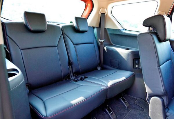 hang-ghe-sau-xe-suzuki-xl7