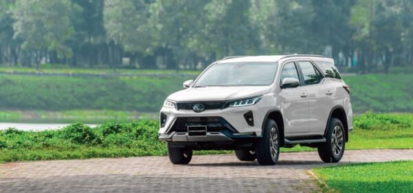 xe-7-cho-fortuner